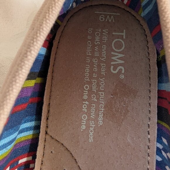 Like New TOMS Dream catcher & feather painted Alpargata Classic Shoe - Picture 4 of 10